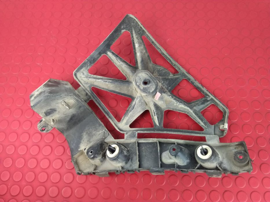 Suporte Parachoques Trás Direito 850440007R - RENAULT SCÉNIC III
