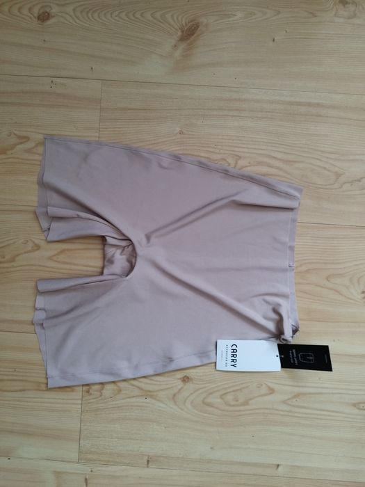 Majtki modelujące wyszczuplające