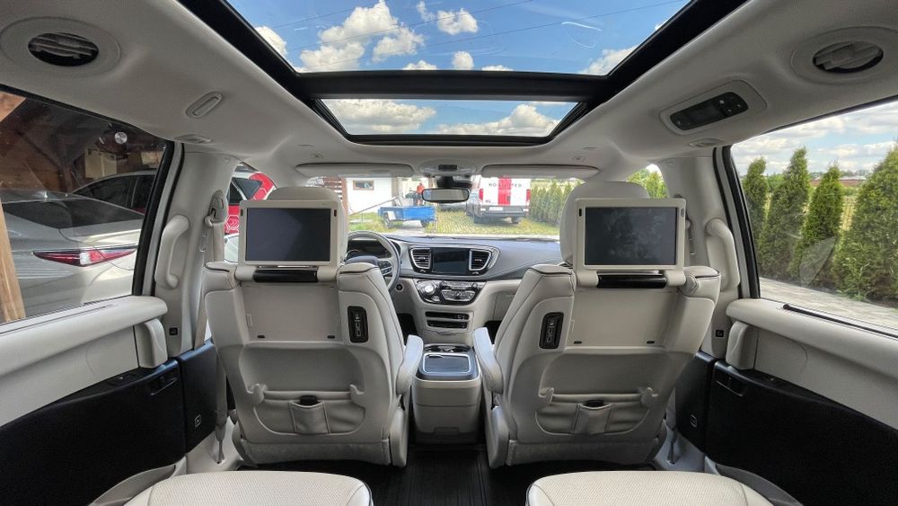 Chrysler Pacifica hybrid limited