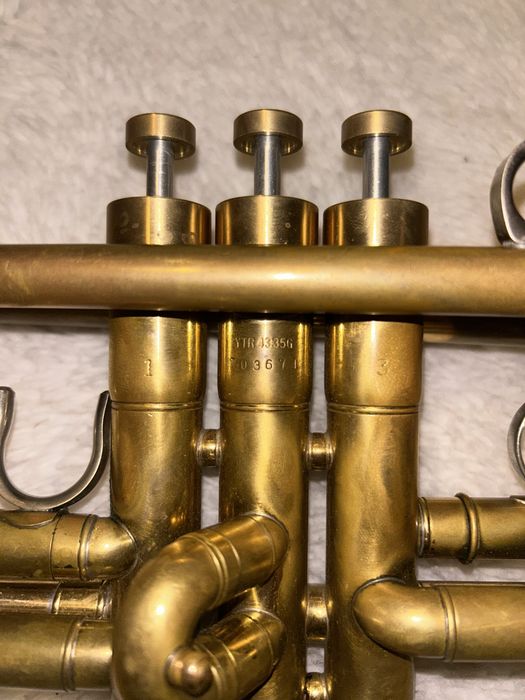 Trąbka yamaha 4335G Raw Brass