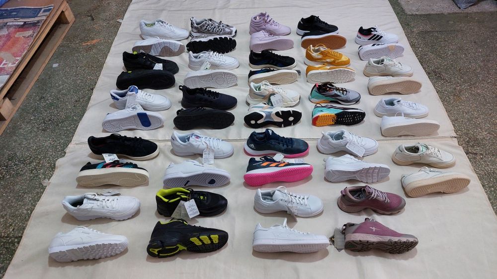 Сток кросівок оптом Adidas Reebok