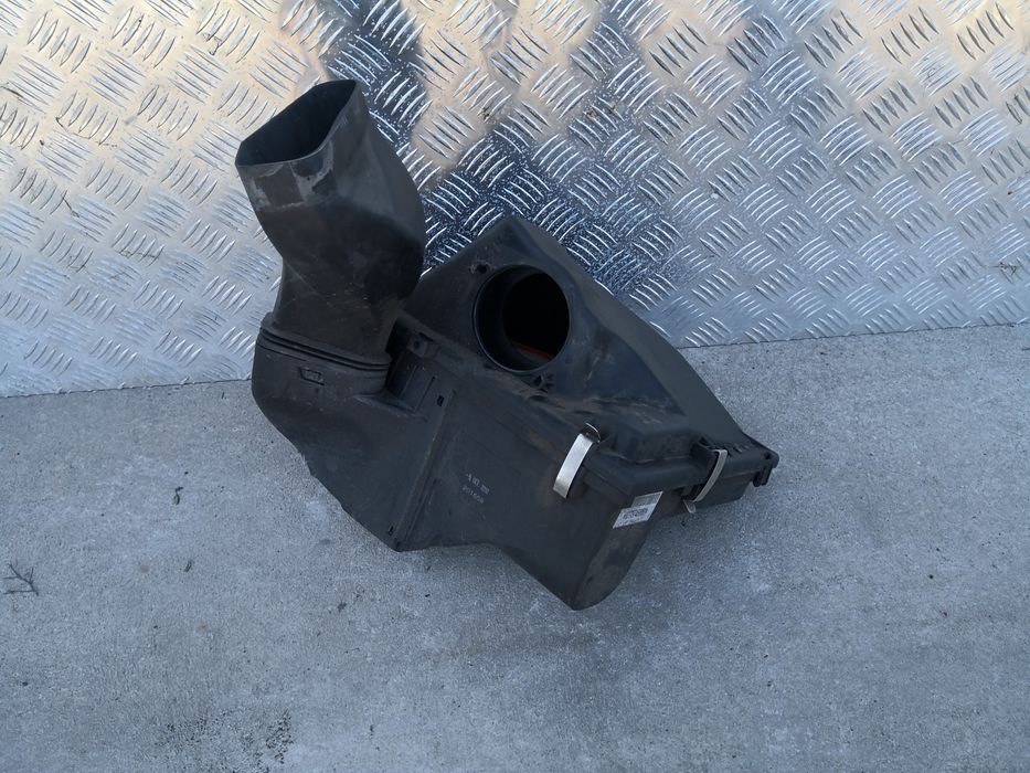 Obudowa filtra powietrza BMW e90 e91 e92 e87 e81 e82 e88 N47D20A pusz