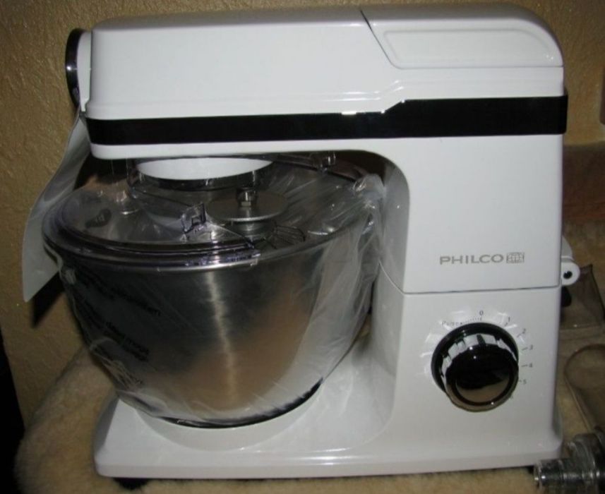 Нова кухонна машина PHILCO PHSM 9000 добротний повний комплект