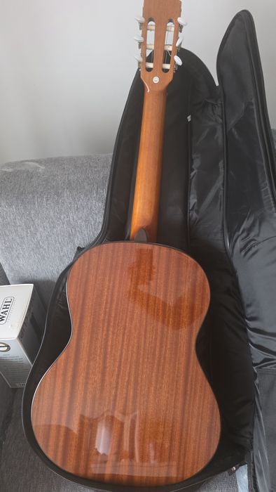 Guitarra clássica Admira Rosario nova