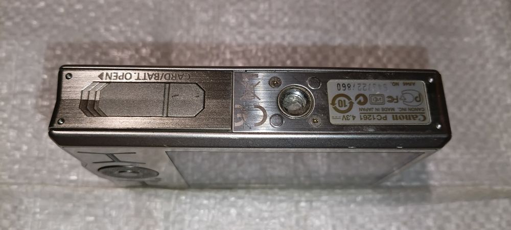 Фотоапарат Canon Digital IXUS 90 IS, працює.