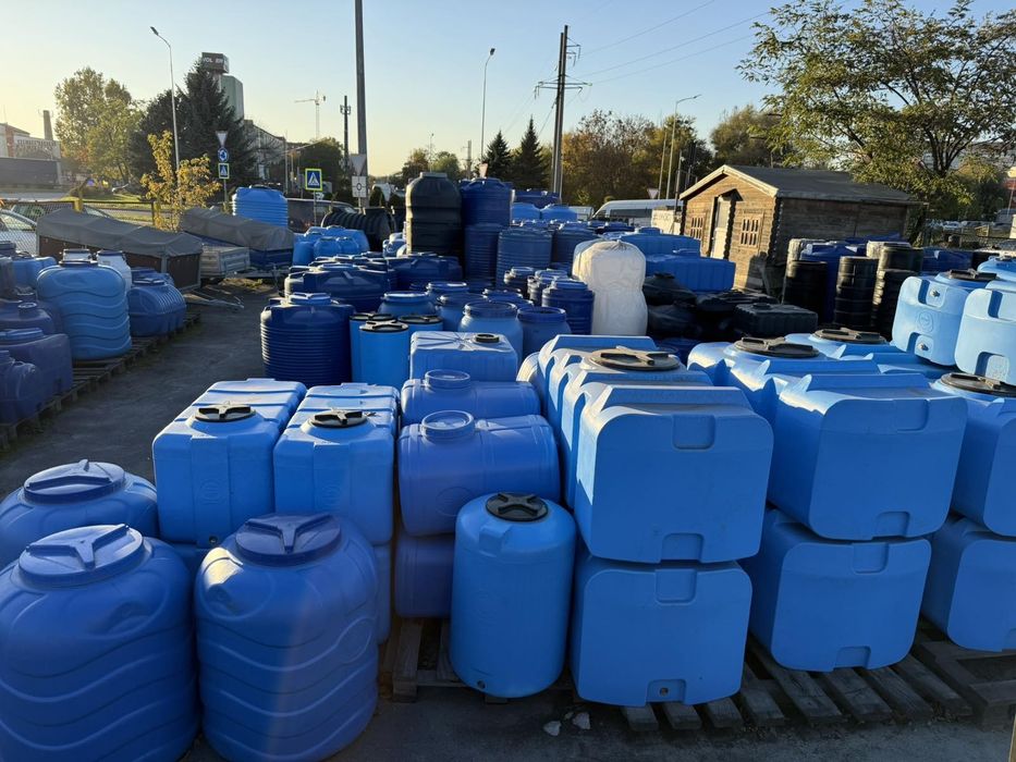 Бочка, Бак, Ємність для води, Септик.
