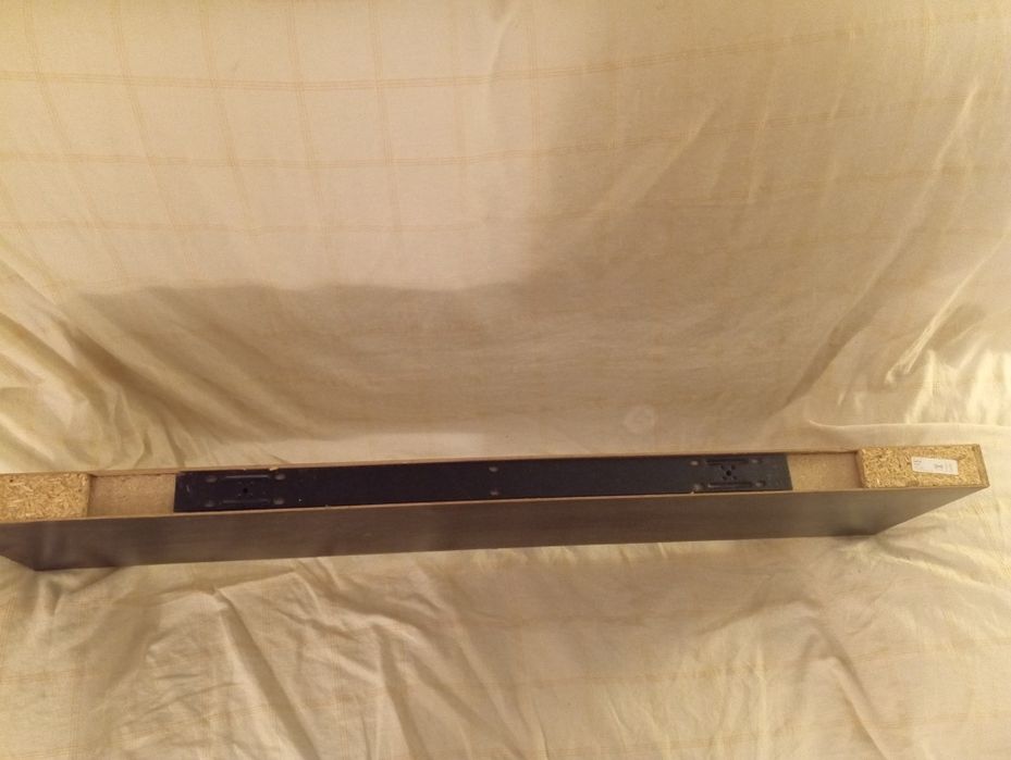 Prateleira IKEA “Lack” -  110x26 cm - cor preto