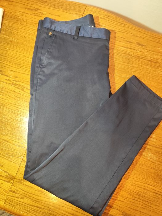 Garnitur męski granatowy