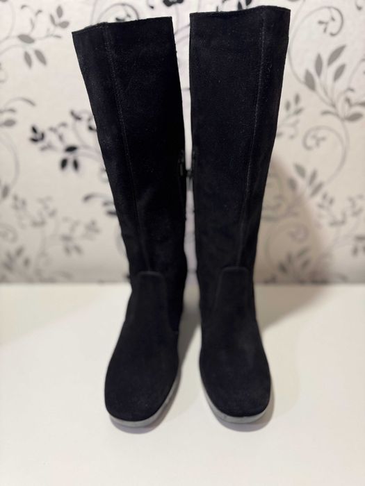 Чоботи жіночі замшеві BullBoxer, 40р