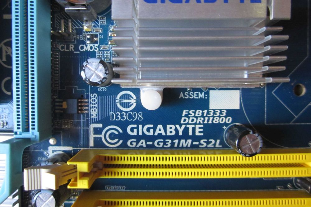 Материнская плата Gigabyte GA-G31M-S2L (S775, G31, PCI-E16, SATA, VGA)