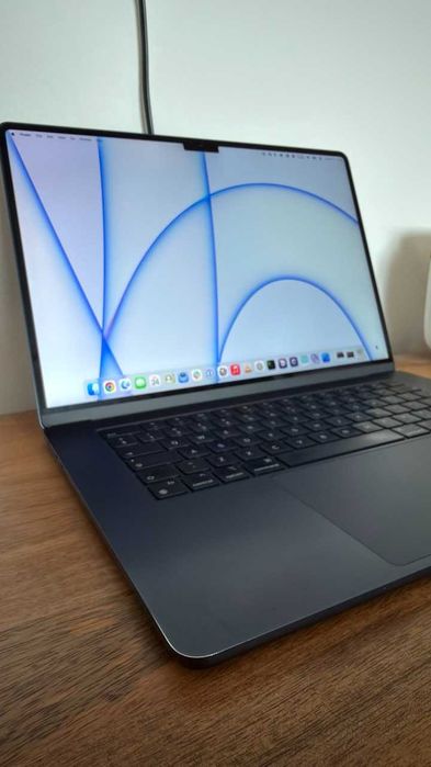 Macbook Air 15" M3 / 2024 / 24GB RAM / 1TB SSD