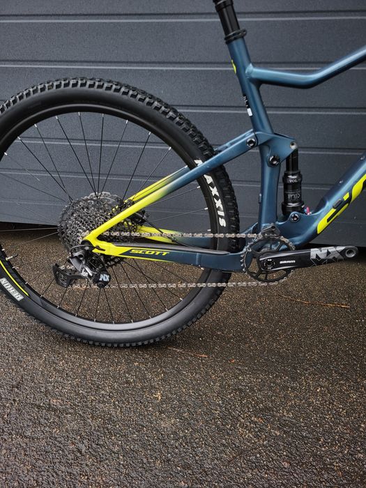 Велосипед двухпідвіс Scott spark 950