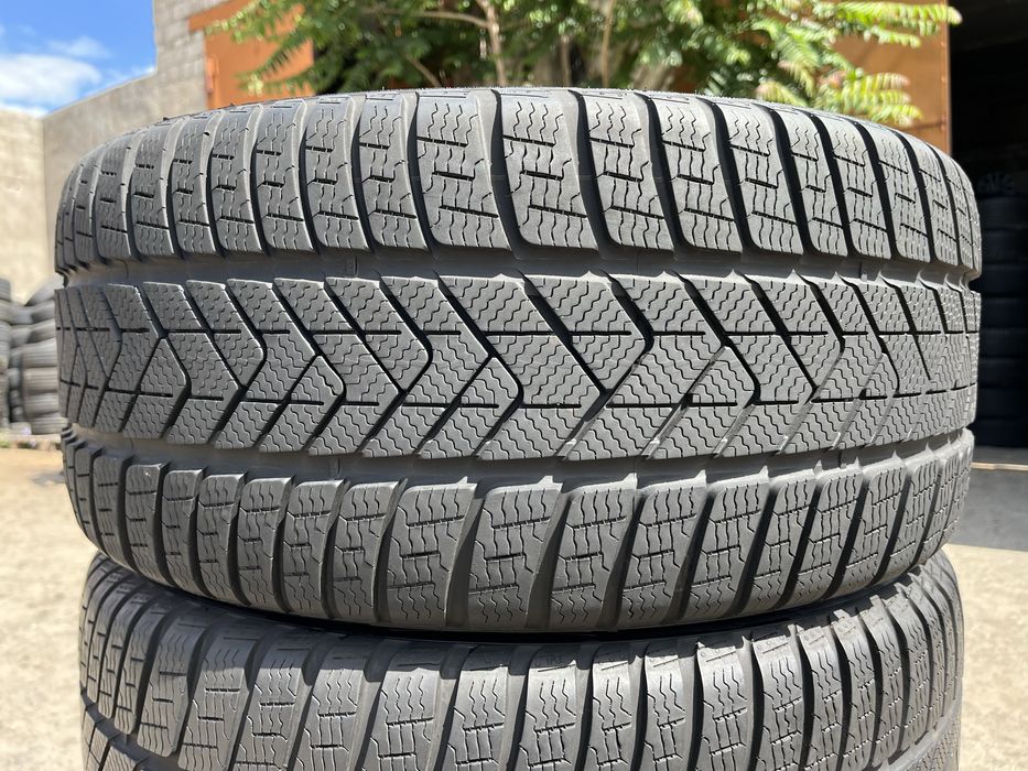 255/40 r18 225/45 r18 Pirelli Sottozero 3 Winter 23 год