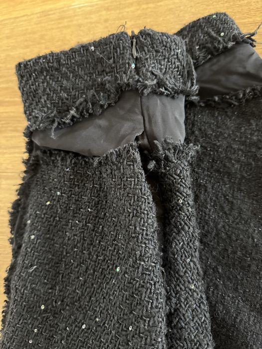 Tweedowa, czarna, krotka spodnica Zara L, kieszenie