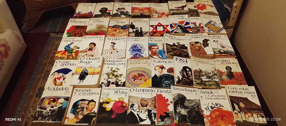 Vendo livros da coleção 'Livros Unibolso" da Editora Associados.