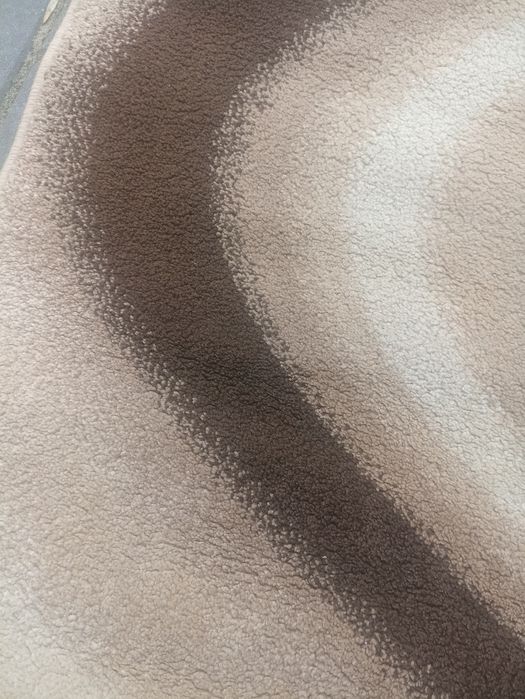 Dywan brązowo-bezowy