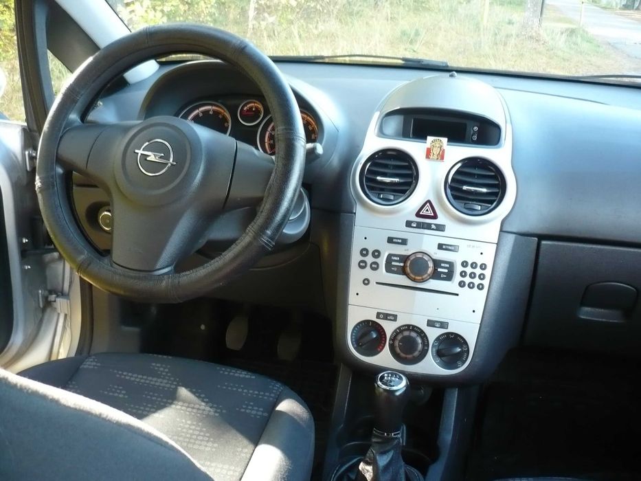 Opel Corsa 1200 cm. Benzyna.