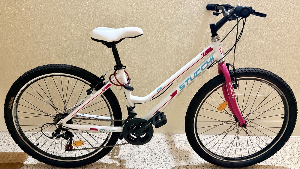 Nova! Bicicleta de alumínio! Com acessórios! *Entrego