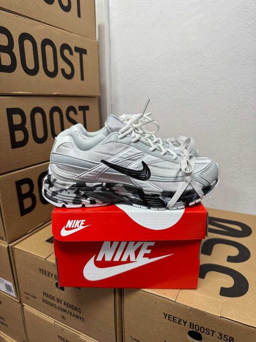 Nike Initiator Light Grey Custom