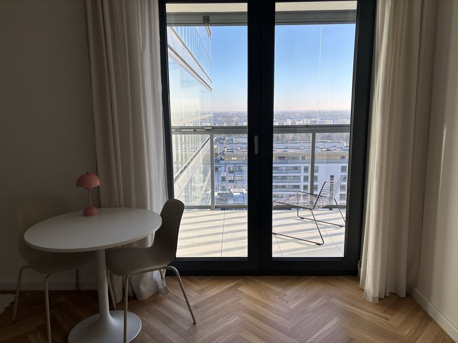 Nowe/ Łazienki/ Mokotów/ Wynajmę mieszkanie Polski Walczącej