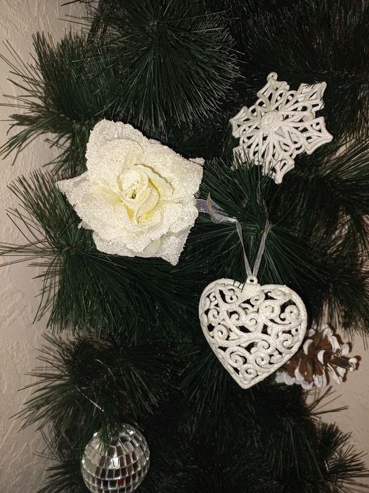 Набір Квітів штучні троянди засніжені