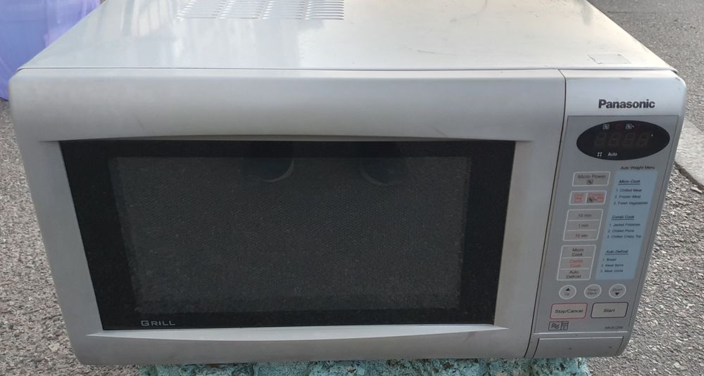 Мікрохвильовка Panasonic NN-K125MB