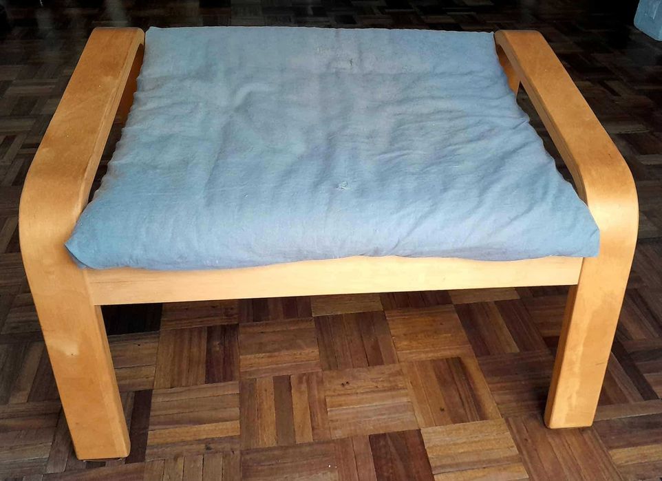 Banco de apoio/suporte para pés