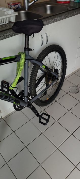 Bicicleta semi nova