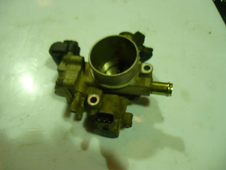 Torre / borboleta - Toyota corolla 1.4 VVTI ( 2002 ) E120