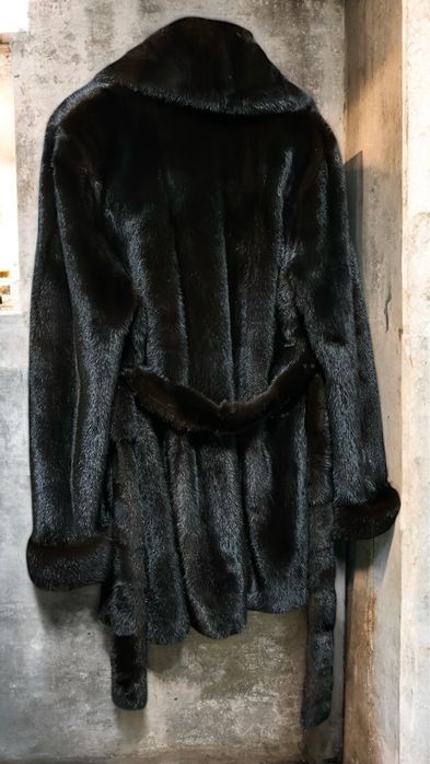 Шуба  норкова автоледі з англійським воротом 80 см р.48-50