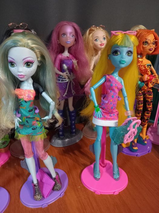 Большой ассортимент Монстр Хай
