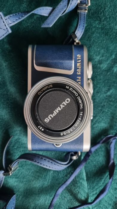 OLYMPUS PEN E-PL9 +  14-42mm bezlusterkowiec + akcesoria