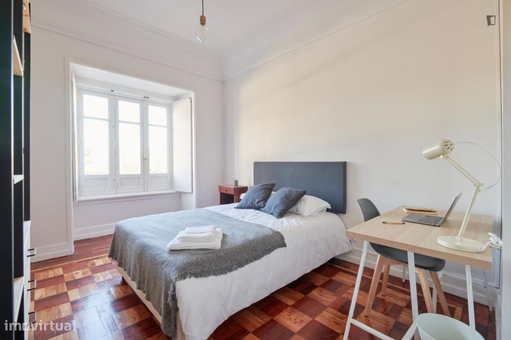 Quarto - localizado em Marquês de Pombal Lisbon