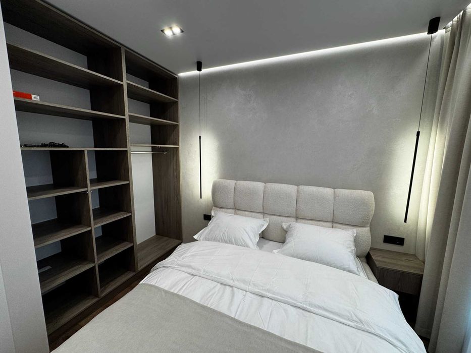 Однокімнатна квартира з дизайнерським ремонтом у центрі міста