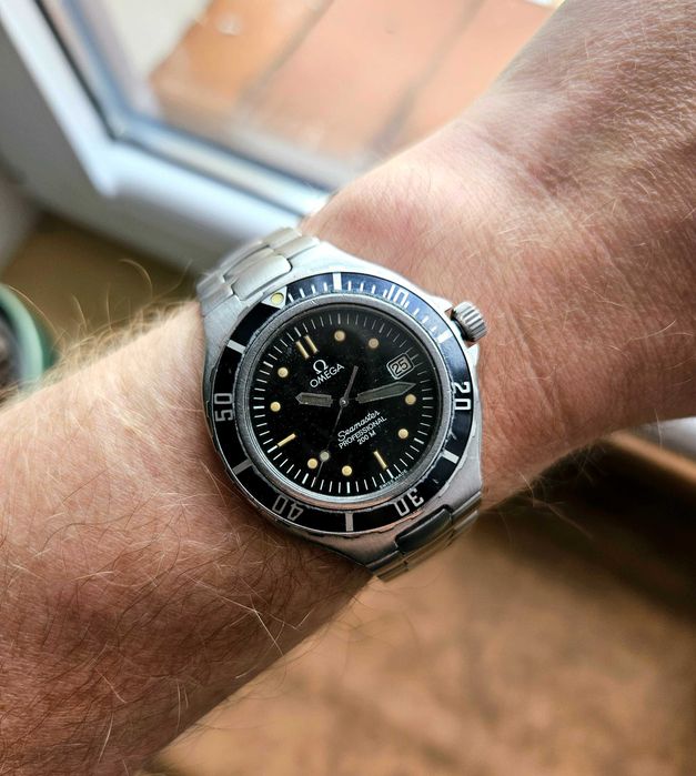 OMEGA Seamaster Professional 200 M (OH済) Kupuj zegarki Omega Seamaster Professional 200m Quartz