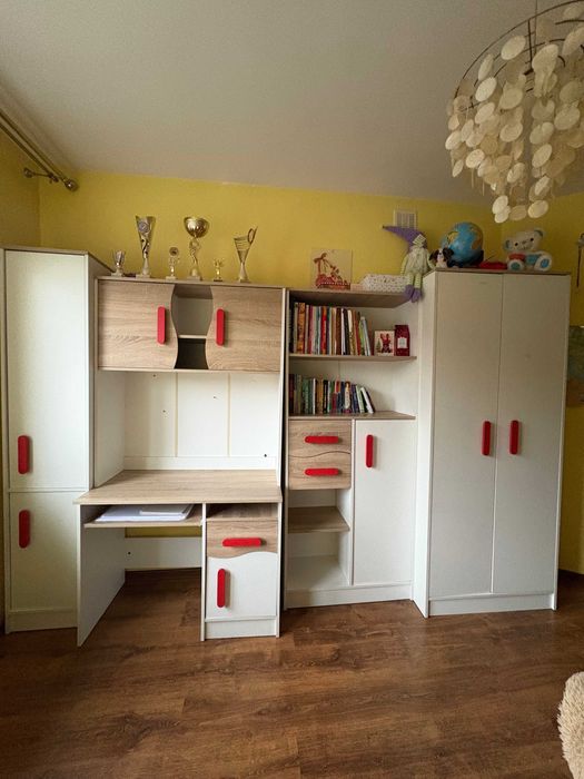 Sprzedam zestaw mebli dziecięco-młodzieżowych