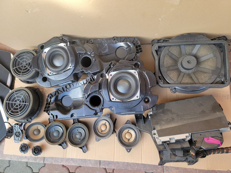 Audi A6 C7 sedan komplet głośników zestaw BOSE wzmacniacz głośniki 14s