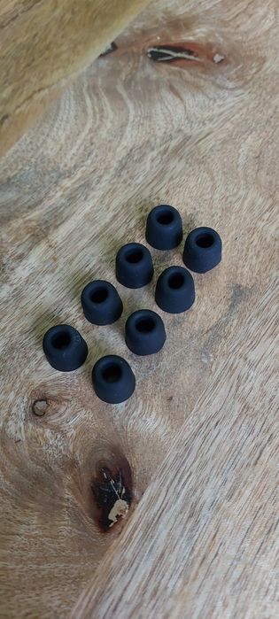 Nowe pianki czarne do słuchawek. Tulejki 4-5 mm.