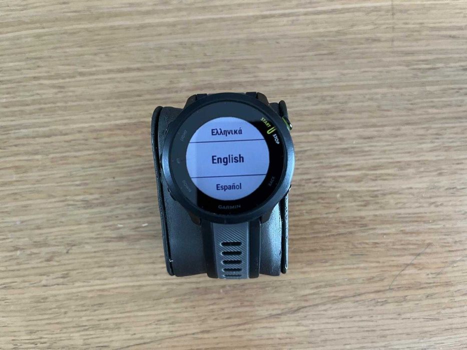 Garmin Forerunner 55 smartwatch z doskonałą baterią + kabel