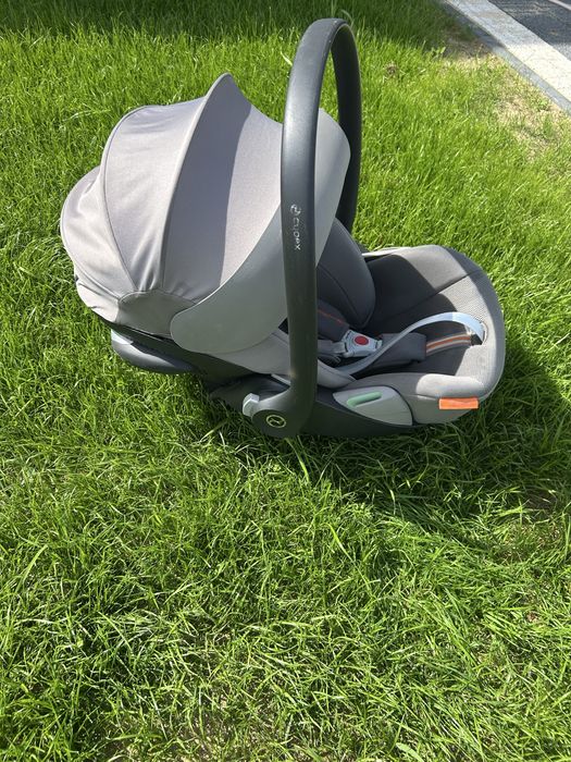 Fotelik CYBEX Cloud G i-Size z Base G