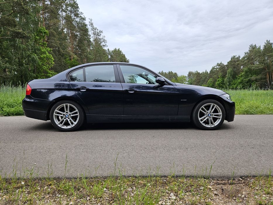 BMW E90 320D Automat