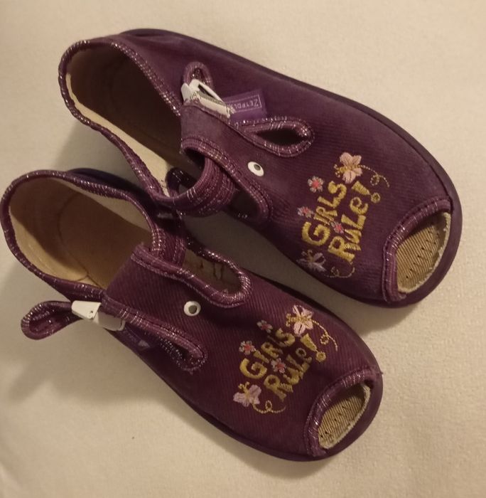 Buty dla dziewczynki