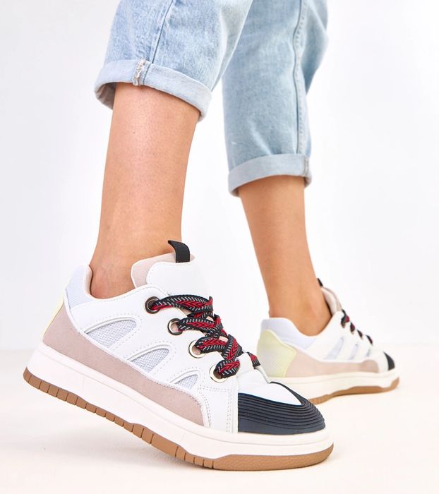 Czarne sneakersy z grubymi sznurówkami Neolis