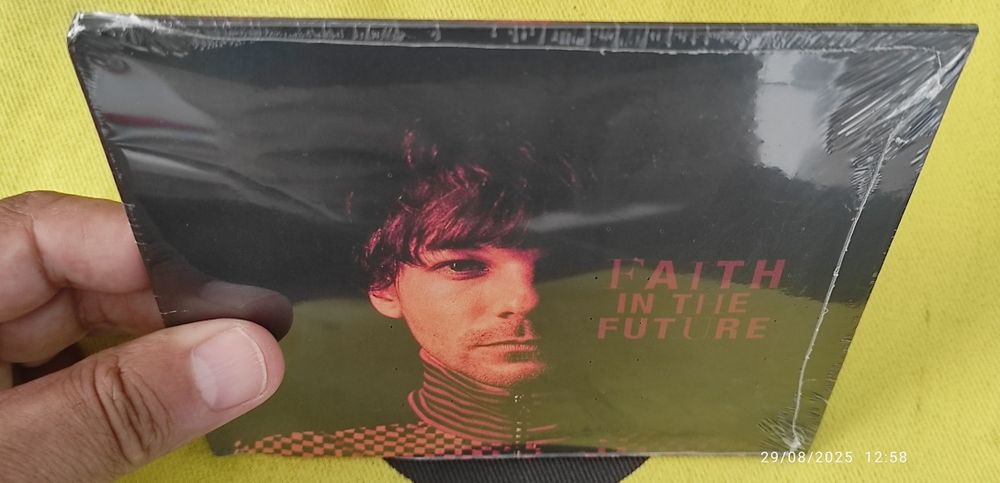 Louis Tomlinson - Faith In The Future CD