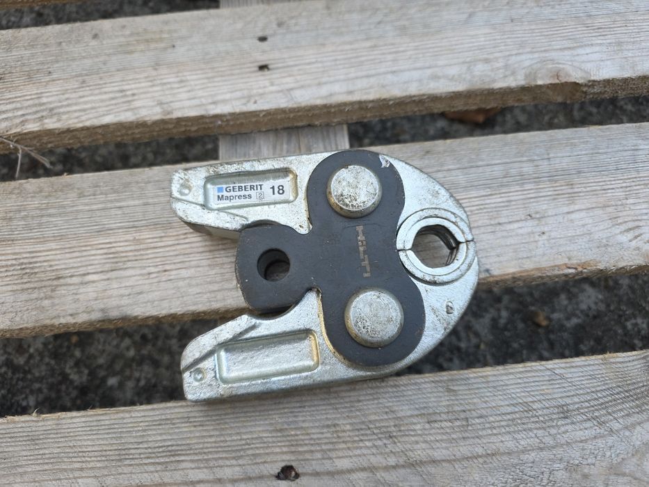 Szczęki HILTI GEBERIT M18 do dużych zaciskarek rems novopress itp
