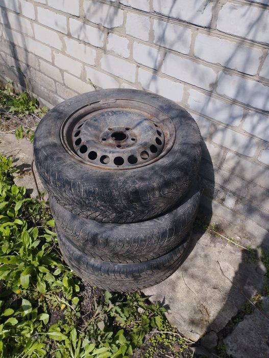 Продам три колеса на фольцваген
