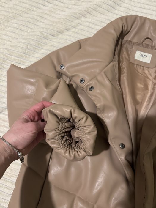 Тепла жіноча куртка