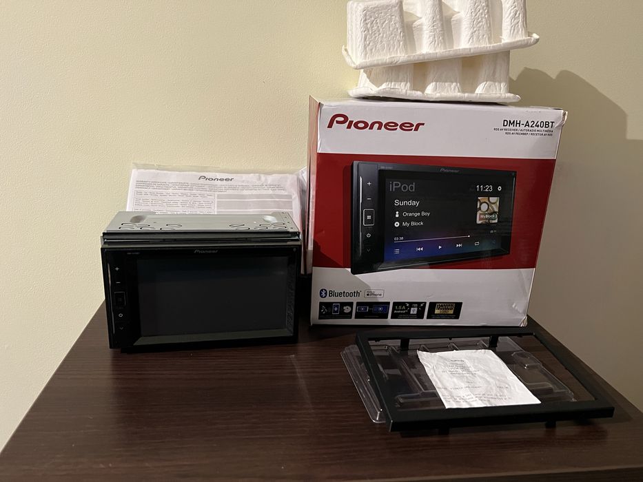 Radio Pioneer DMH-A240BT DIN2