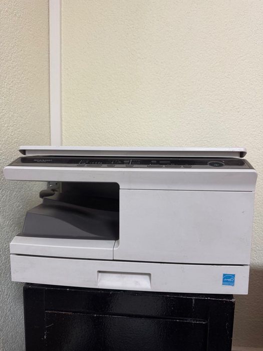 Копіювальний апарат SHARP - 5420.  В робочому стані.