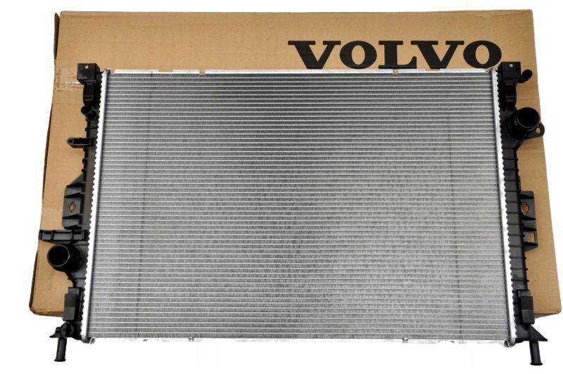 VOLVO S60 V60 XC60 chlodnica wody 2,0D 2,4D OE